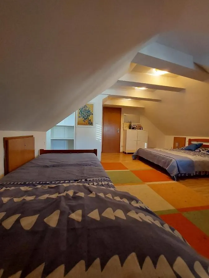 Shoofeet Apartment Split One Step Away From The Main Promenade
