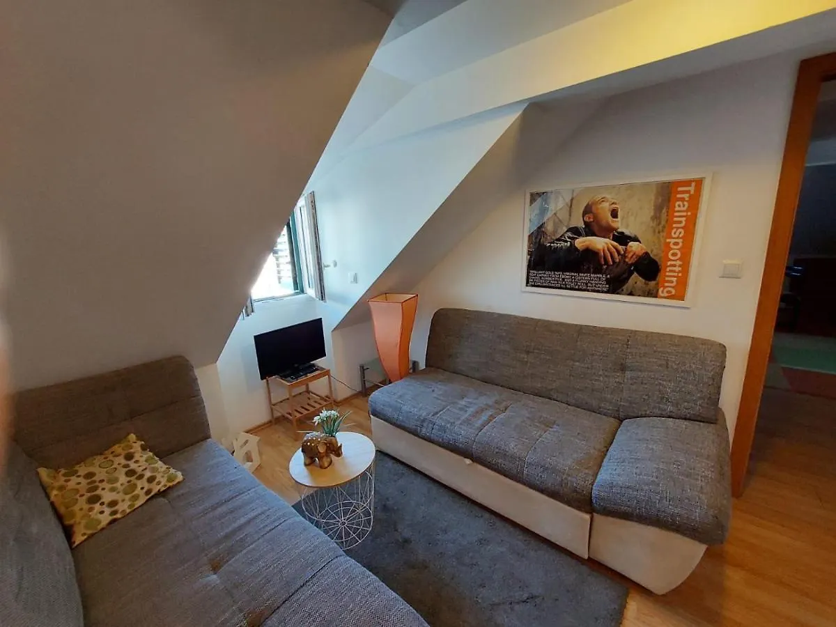 Shoofeet Apartment Split One Step Away From The Main Promenade 0*,